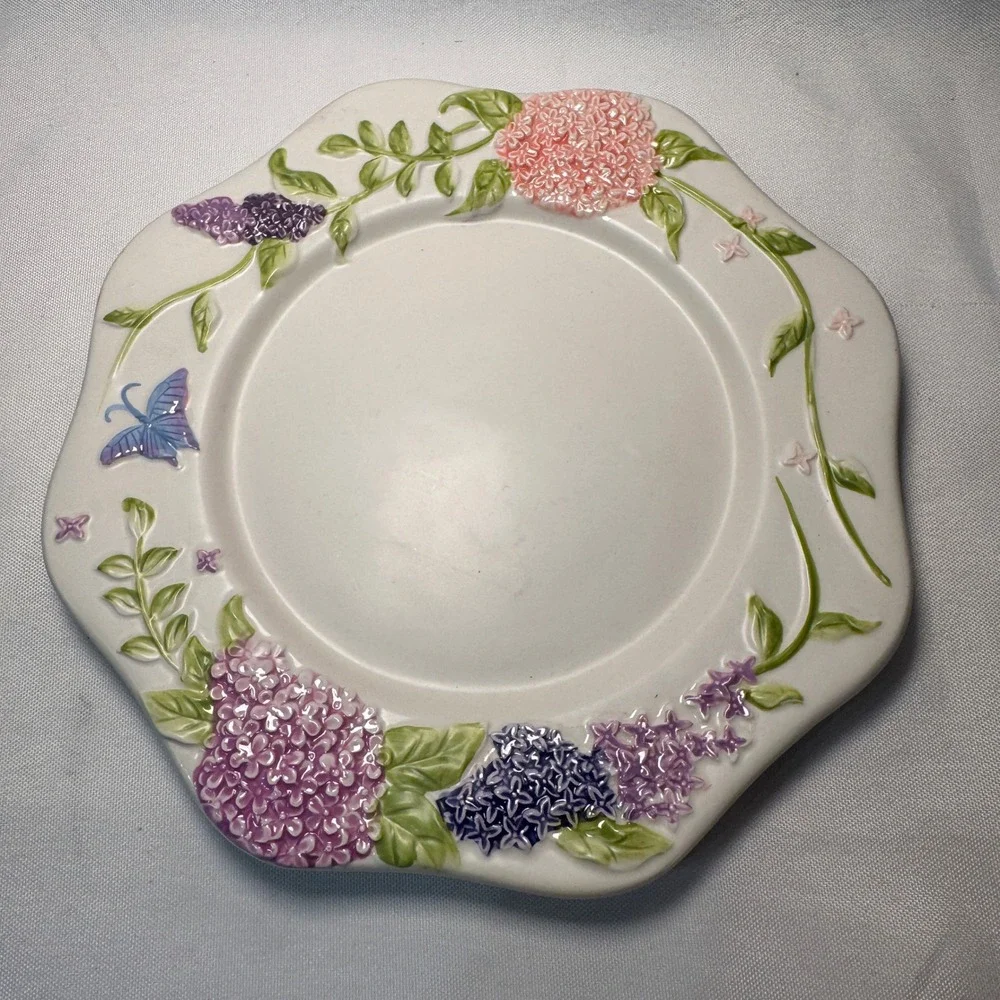 Yankee Candle Floral Hydrangea Lilac Butterfly Ceramic Shade and Tray Set White
